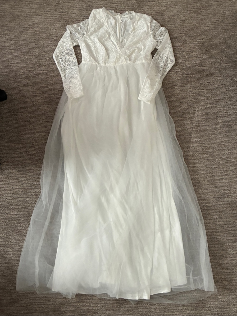 Women’s White Lace Maternity Dress
